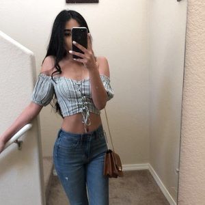 CUTE OFF THE SHOULDER TOP<3
